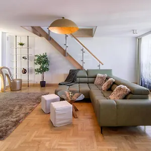 https://apartament-w-centrum.krakowhotelspoland.com